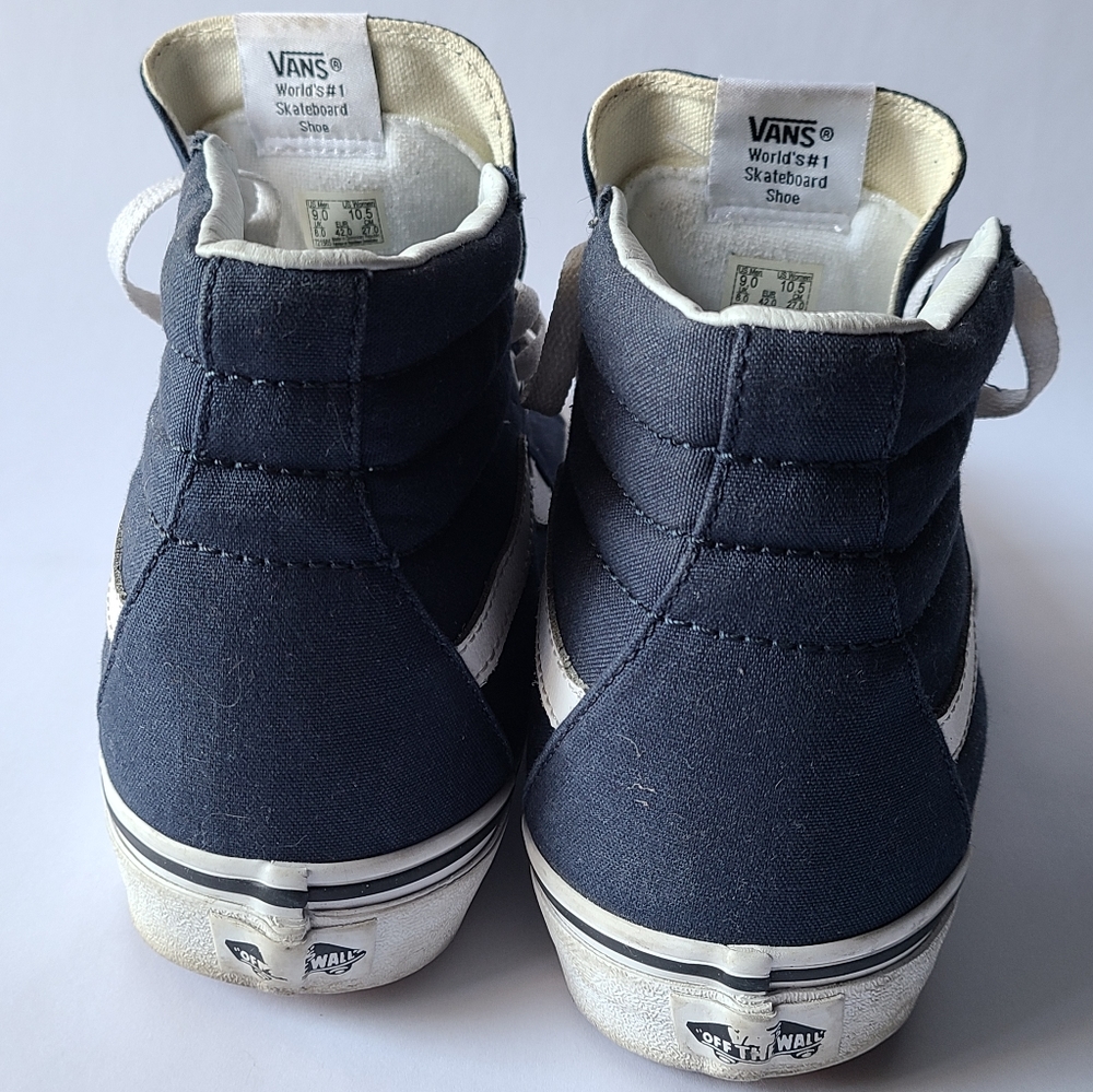 Vans - Picture 3 of 6